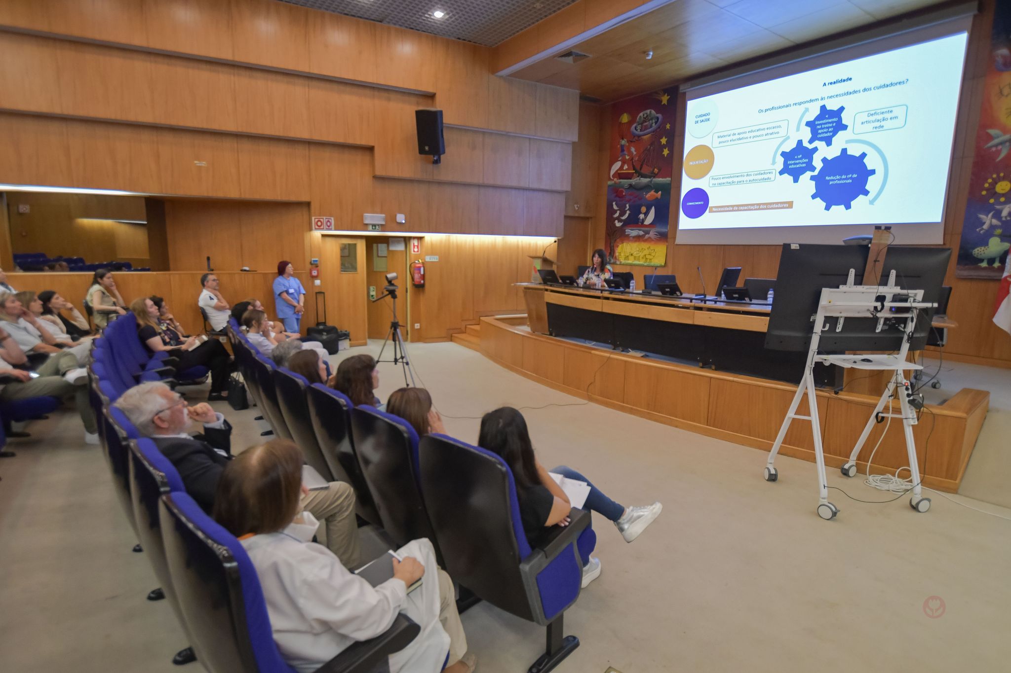 Read more about the article Ana Querido kicked off a new cycle of conferences at the Research Center of Leiria Hospital Center